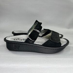 Alegria Karmen Sandals Women's Size 7.5 Black Wavy Suede Adjustable Strap